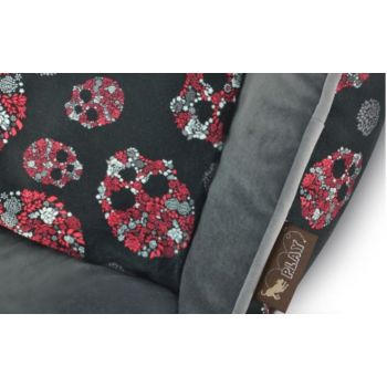  Skulls and Roses Lounge Bed Large 