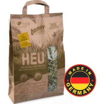  Hay from Nature Conversation Meadows with Mealworms  250 gr 
