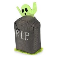 Howling Haunts Ghoulish Grave