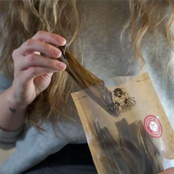  Mr Bones Dehydrated Venison Skin Dog Treats - 80 g 